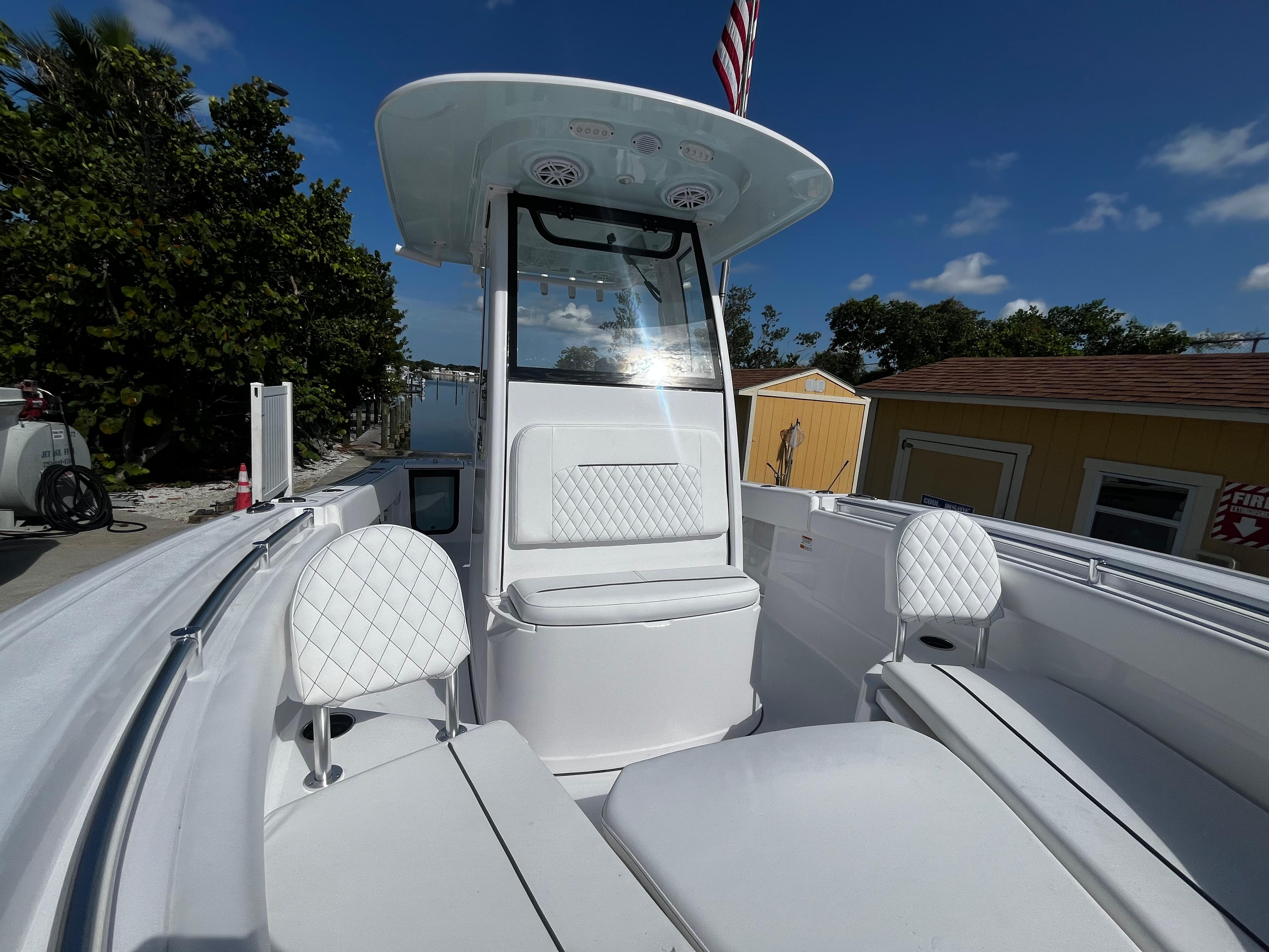 2025 Sportsman Open 212 Center Console-23