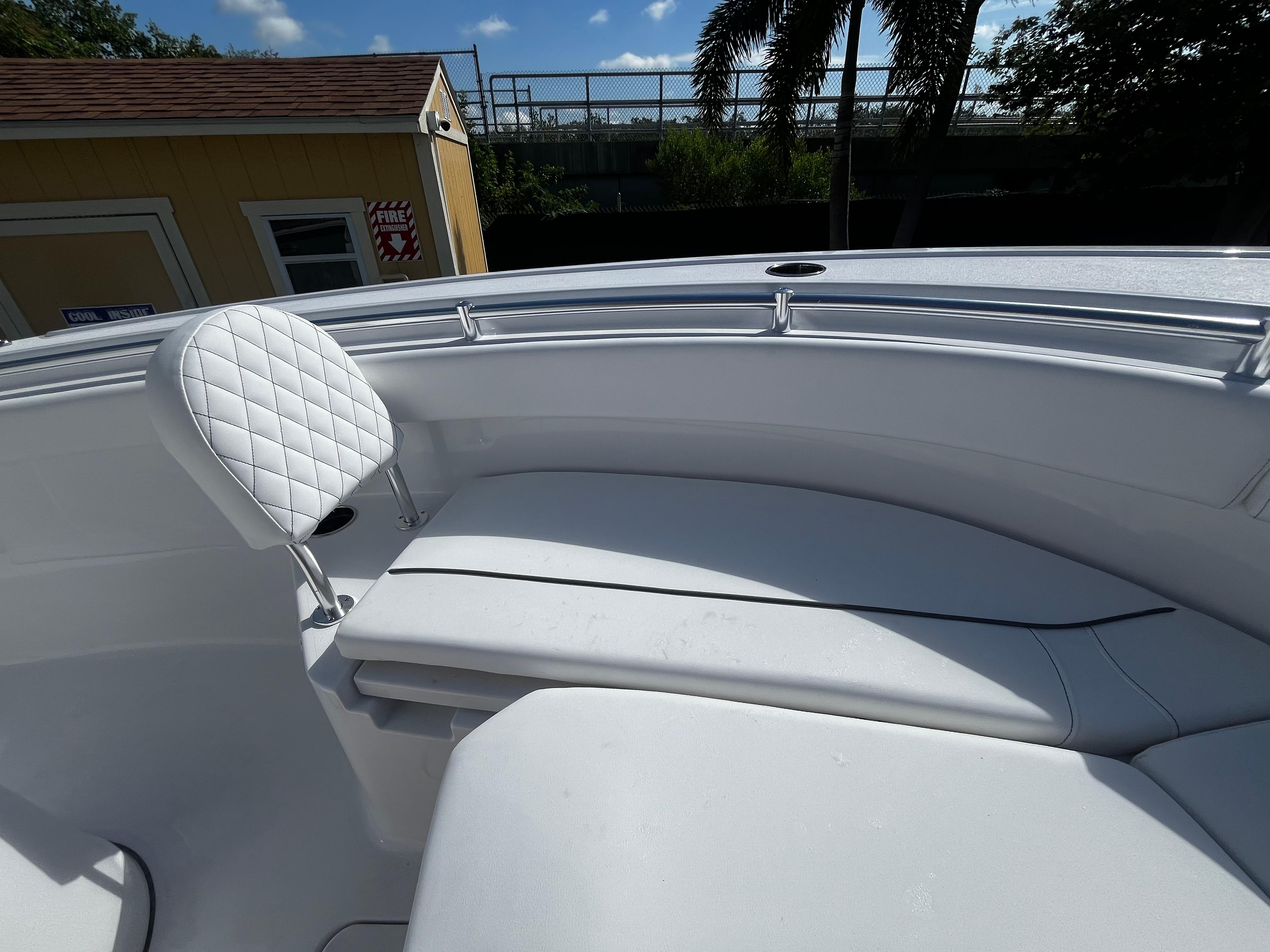 2025 Sportsman Open 212 Center Console-22