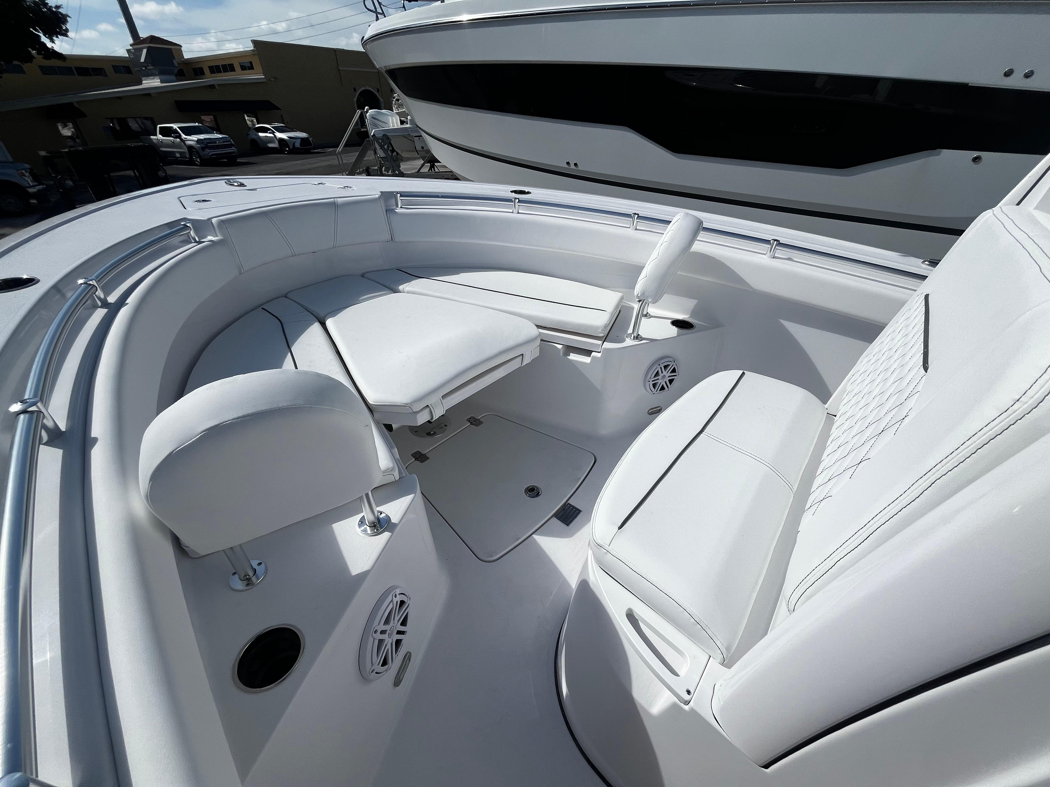 2025 Sportsman Open 212 Center Console-21