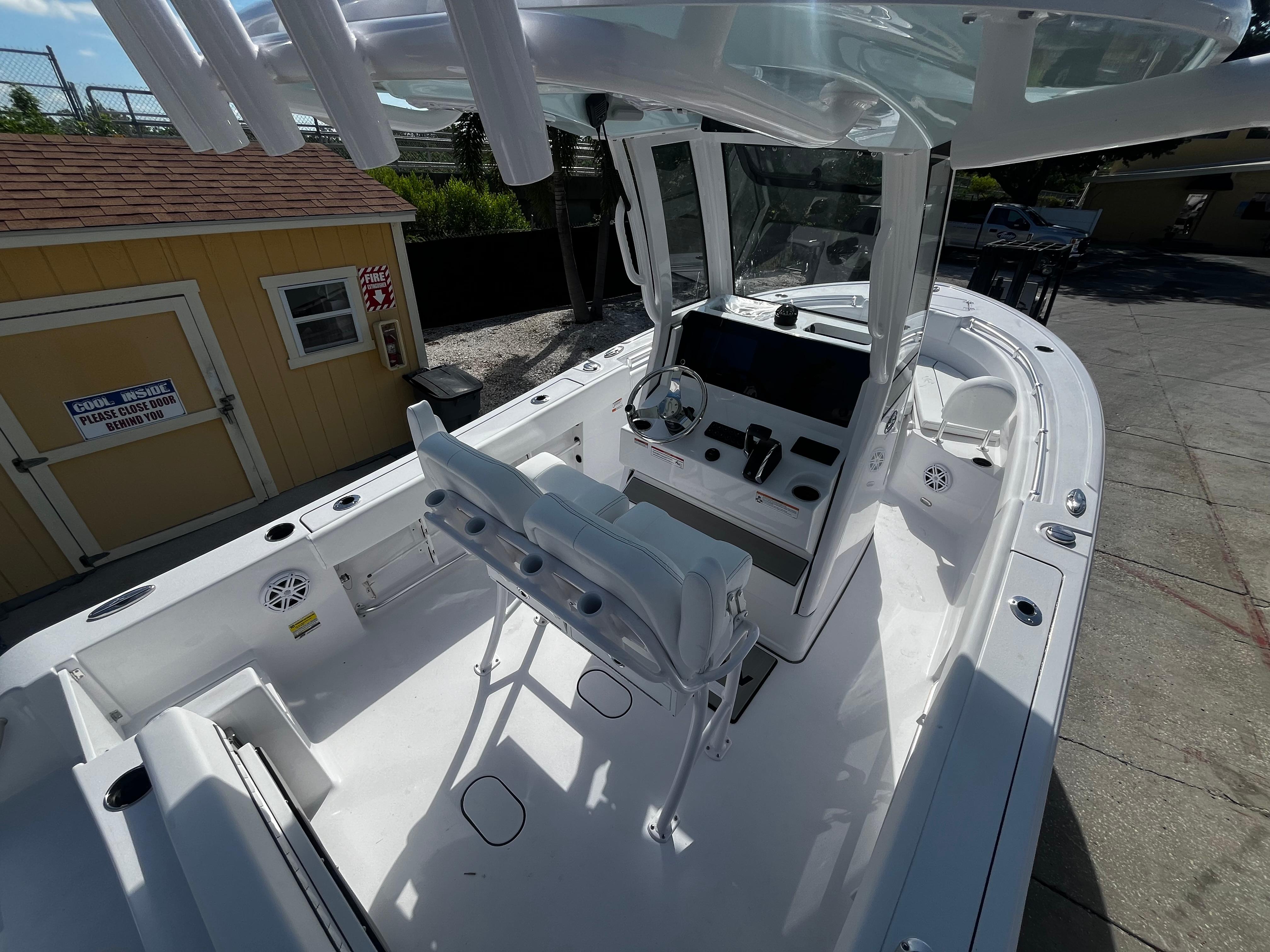 2025 Sportsman Open 212 Center Console-24
