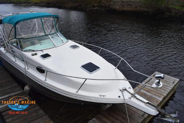 1996 Rinker boat for sale, model of the boat is Fiesta Vee 265 & Image # 3 of 62