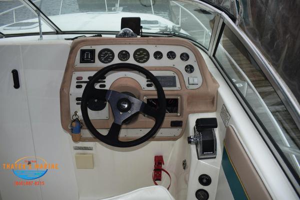 1996 Rinker boat for sale, model of the boat is Fiesta Vee 265 & Image # 12 of 62