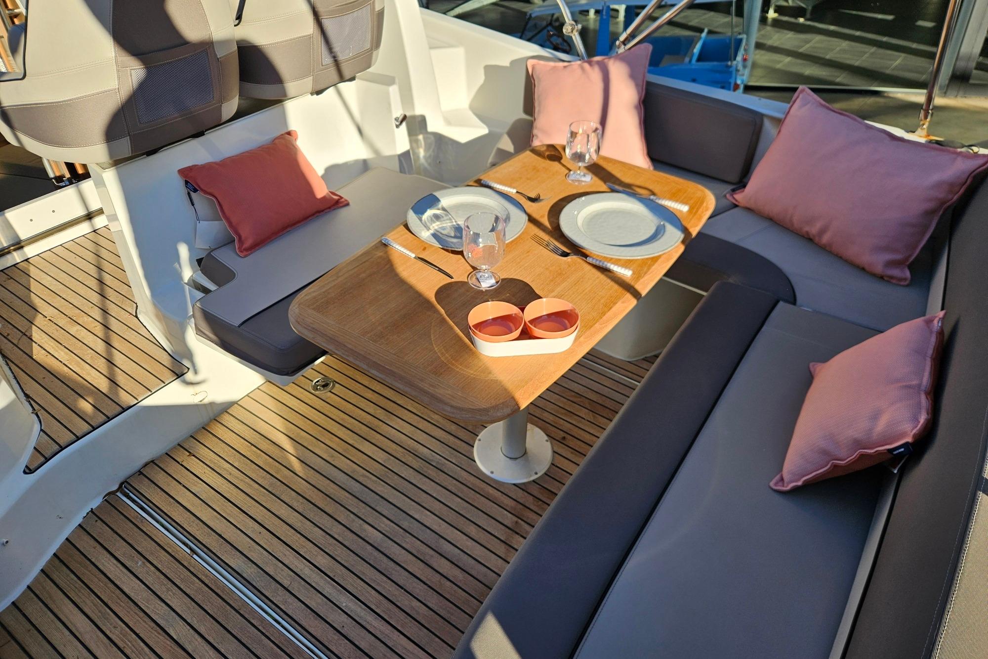 Jeanneau Cap Camarat 8.5 WA