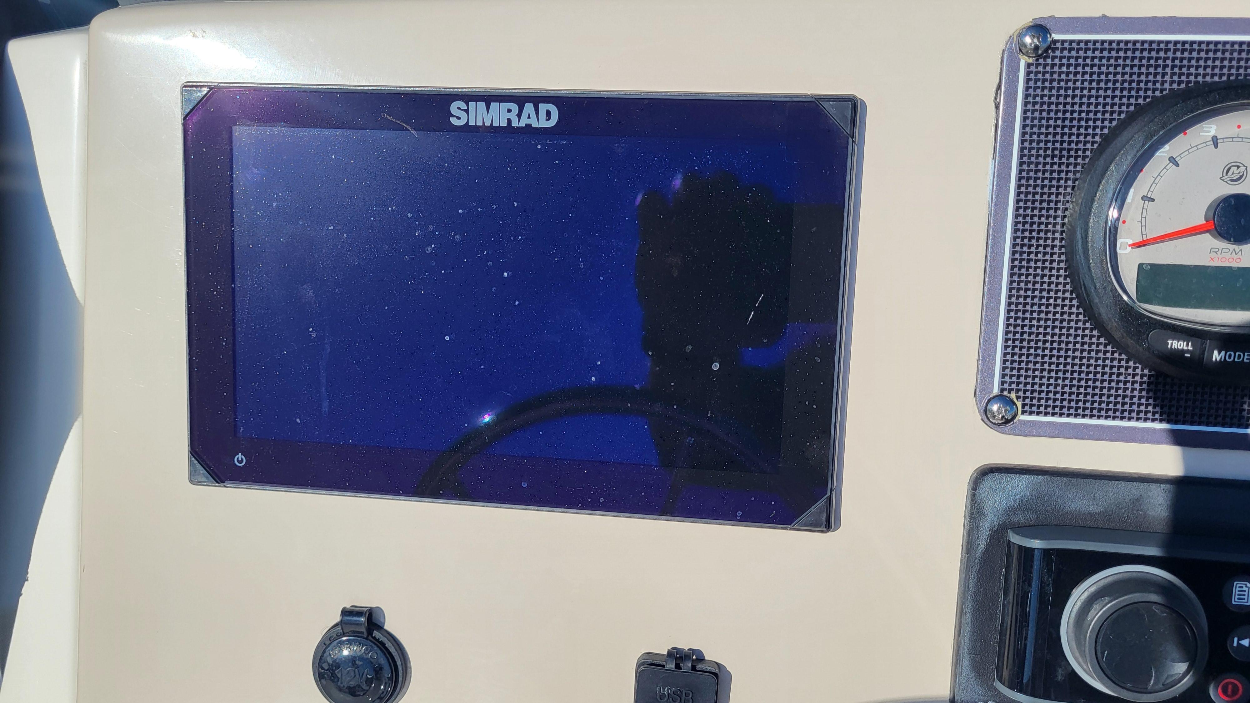 2024-boston-whaler-210-montauk-power-9709701-20250310061817546-1_XLARGE