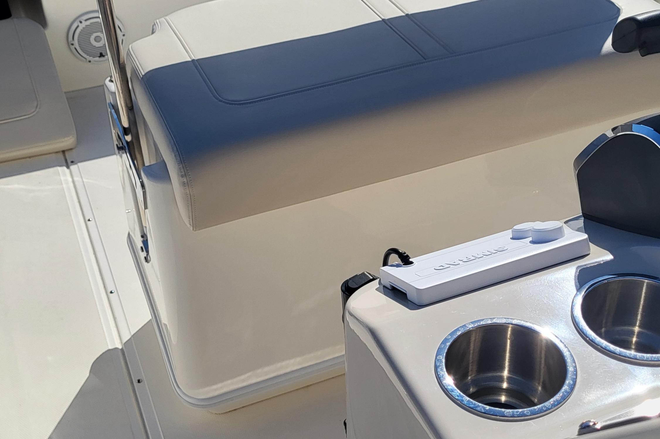 2024-boston-whaler-210-montauk-power-9709701-20250310061845428-1_XLARGE