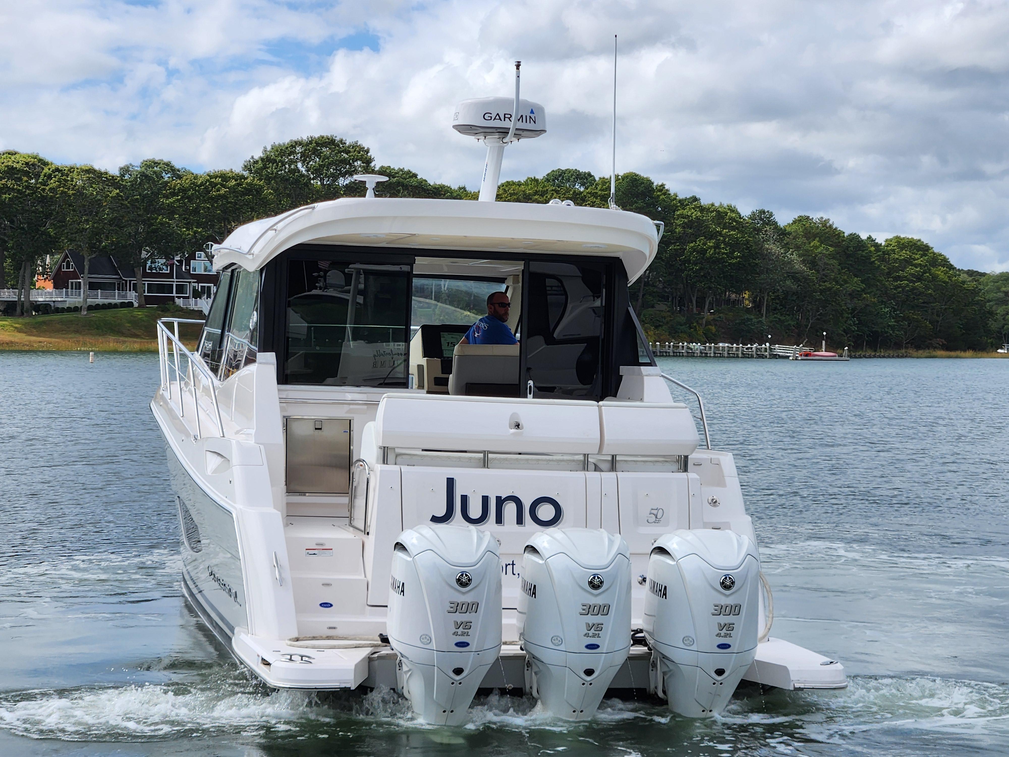 Juno Yacht Photos Pics 