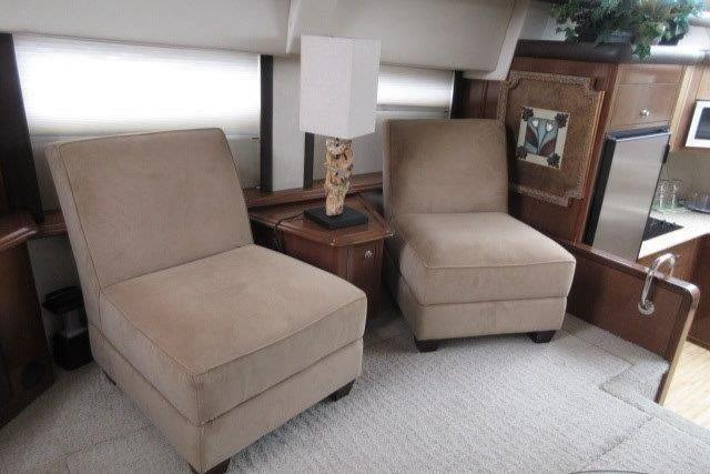 2008-carver-47-motor-yacht-power-9789713-20250518120705616-1_XLARGE