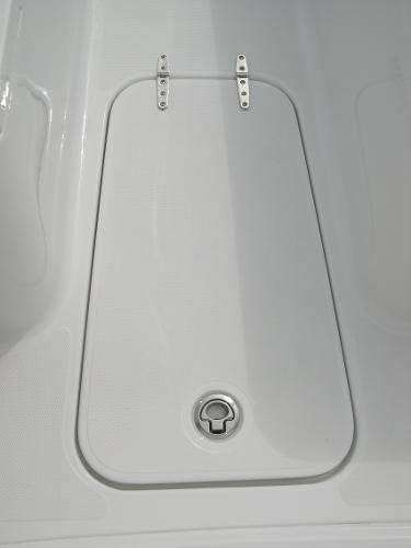 Gamefish 27 Forward Seat Photo 11