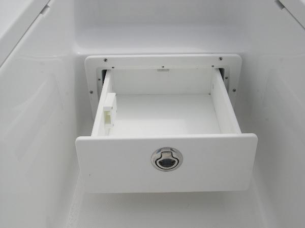 Gamefish 27 Forward Seat Photo 13