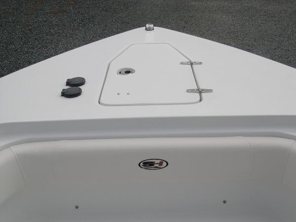 Gamefish 27 Forward Seat Photo 15