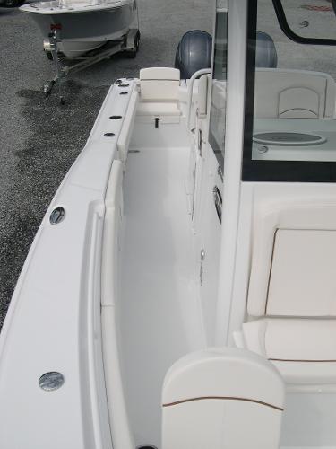 Gamefish 27 Forward Seat Photo 18