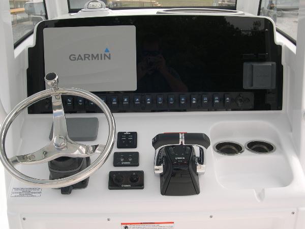 Gamefish 27 Forward Seat Photo 27