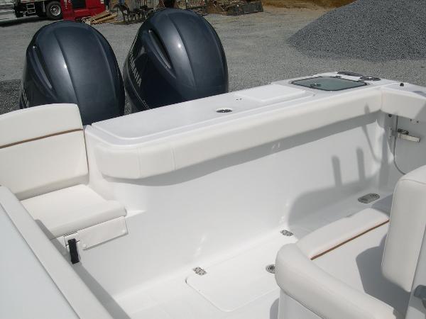 Gamefish 27 Forward Seat Photo 39