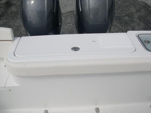 Gamefish 27 Forward Seat Photo 48