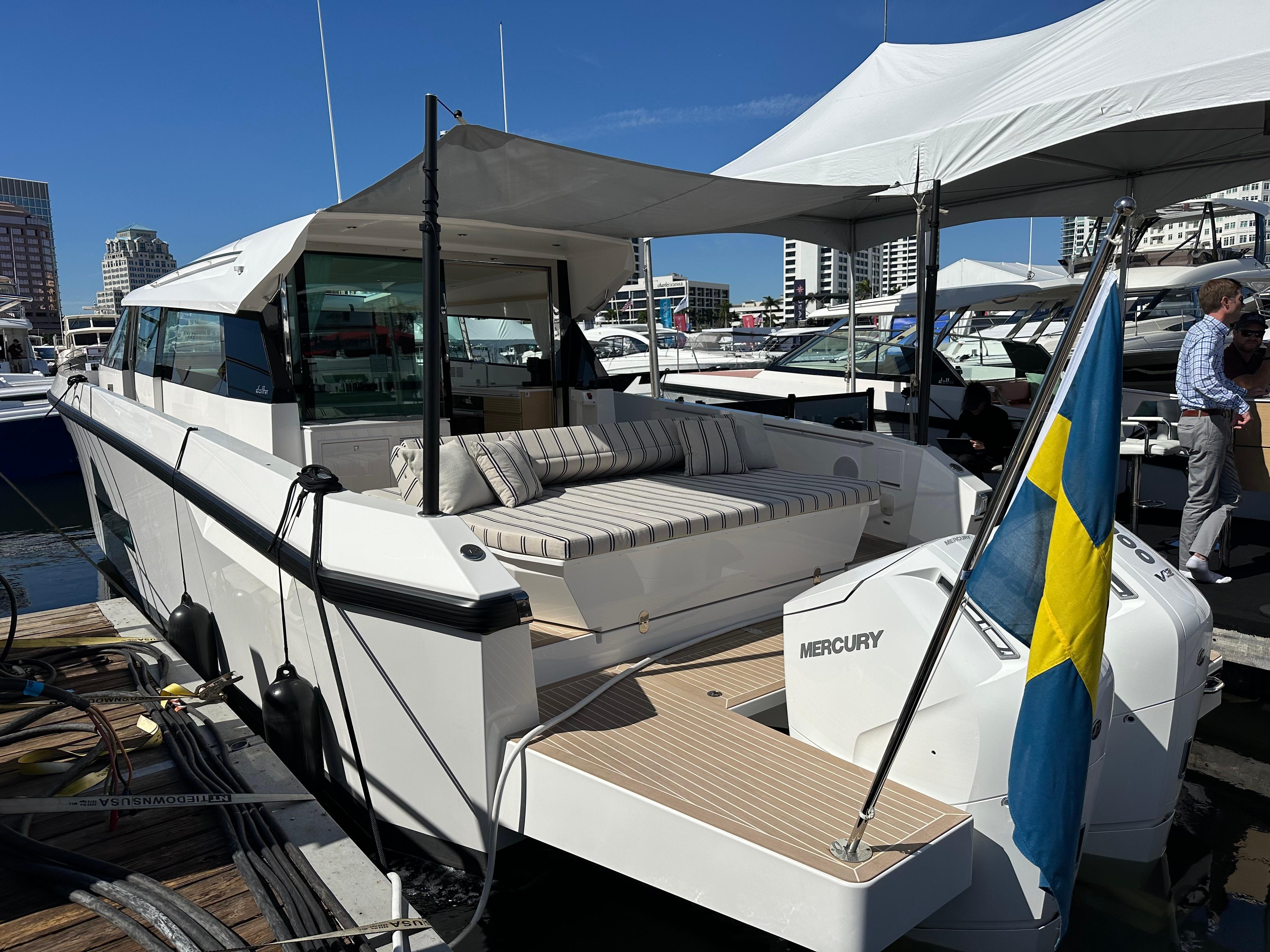 Delta Powerboats-48 Coupe 2025 -FL-US-8739720 | Thumbnail