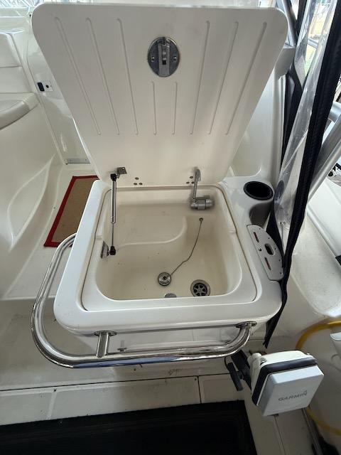 2005-boston-whaler-305-conquest-power-9839721-982614283-0-150620250022-15