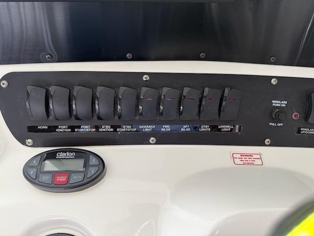 2005-boston-whaler-305-conquest-power-9839721-982614291-0-150620250022-23