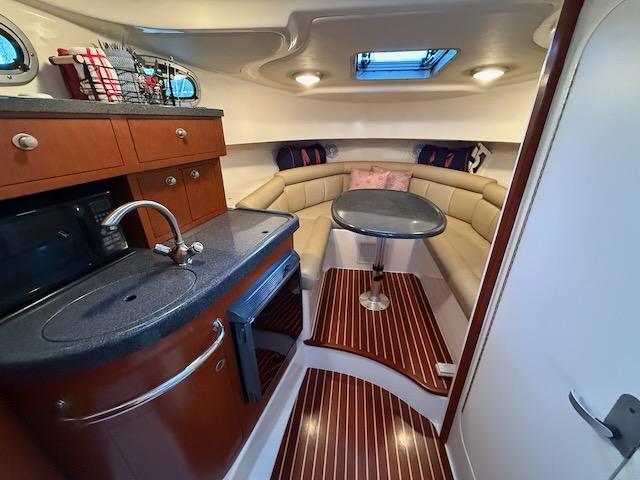 2005-boston-whaler-305-conquest-power-9839721-982614300-0-150620250022-32