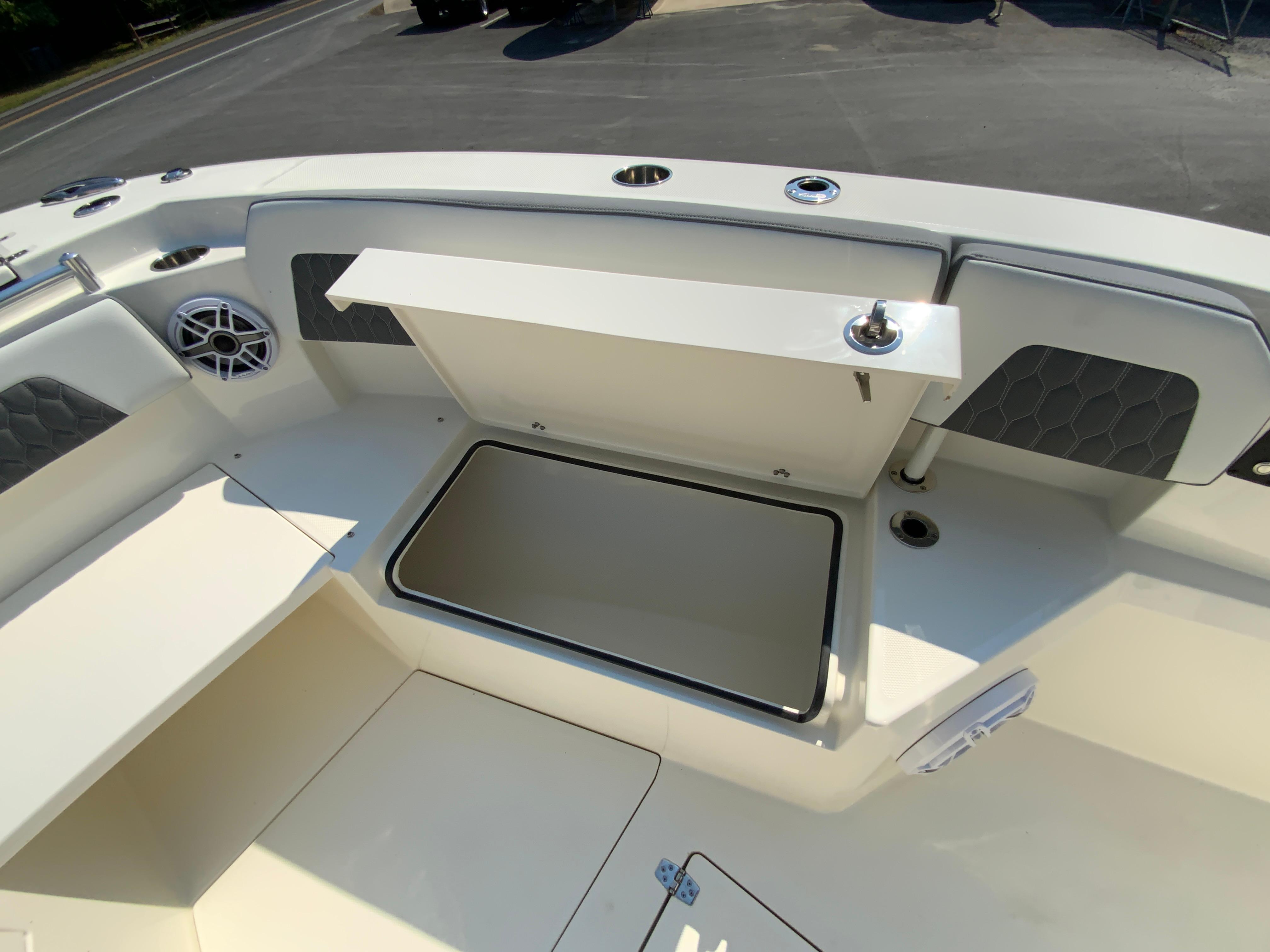 2025 Cobia 265 Center Console-34