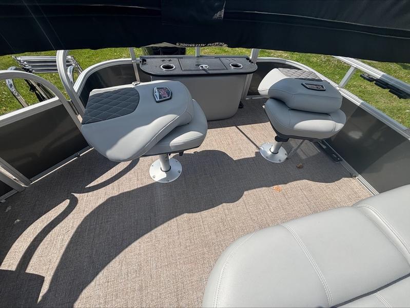 2022 Ranger 220 F boat interior with gray seating and cup holders.