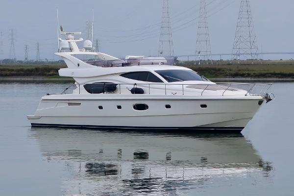 Photo of 2006 Ferretti Yachts 55'