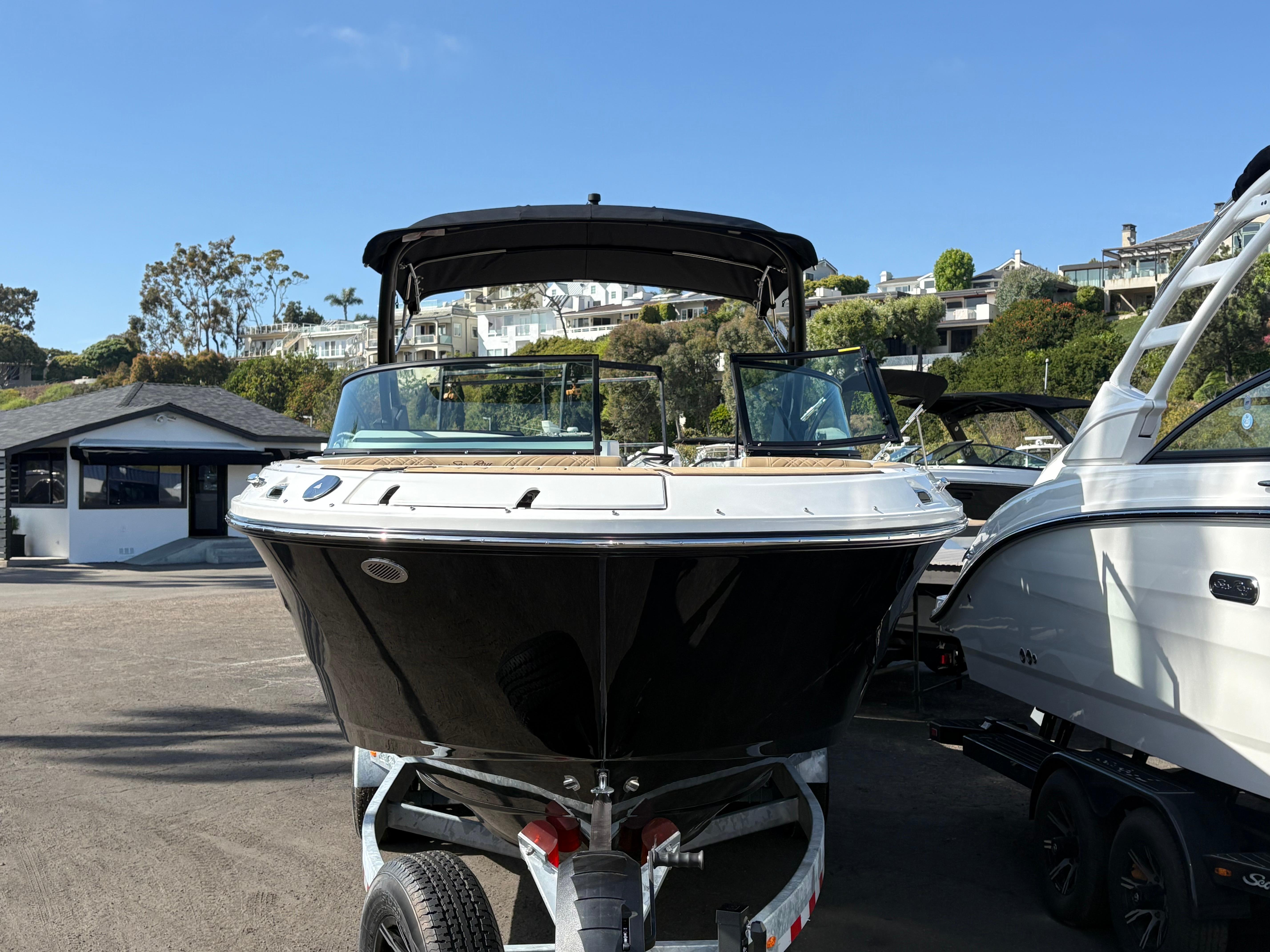 2025 Sea Ray SDX 270 Outboard #S1986D inventory image at Sun Country Marine Group, Newport Beach 2025 Sea Ray SDX 270 Outboard #S1986D inventory image at Sun Country Marine Group, Newport Beach