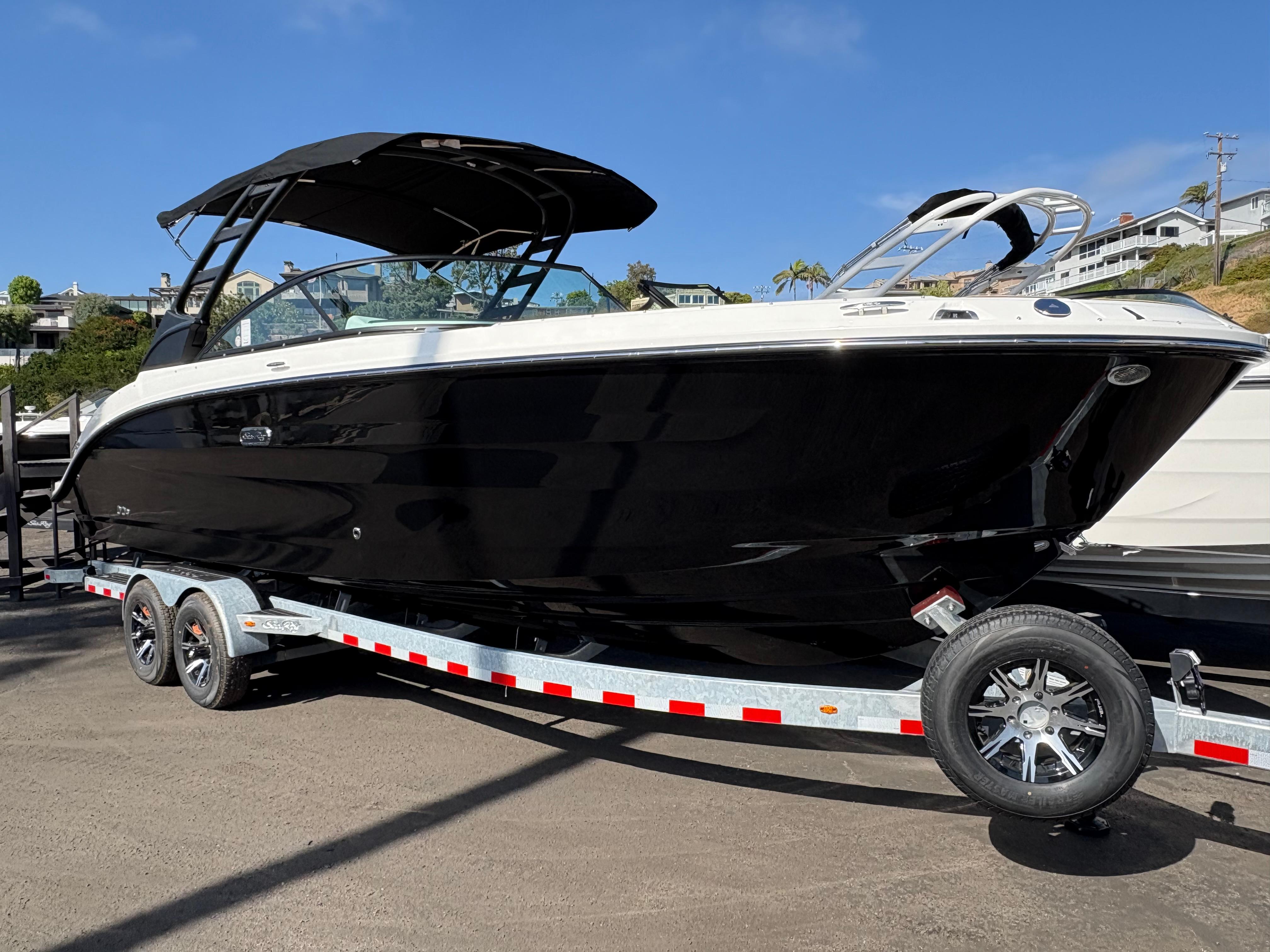 2025 Sea Ray SDX 270 Outboard #S1986D inventory image at Sun Country Marine Group, Newport Beach 2025 Sea Ray SDX 270 Outboard #S1986D inventory image at Sun Country Marine Group, Newport Beach