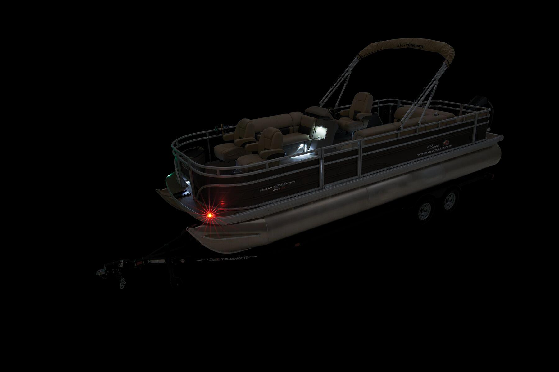SPORTFISH 24 XP3 - SUN TRACKER Fishing Pontoon Boat