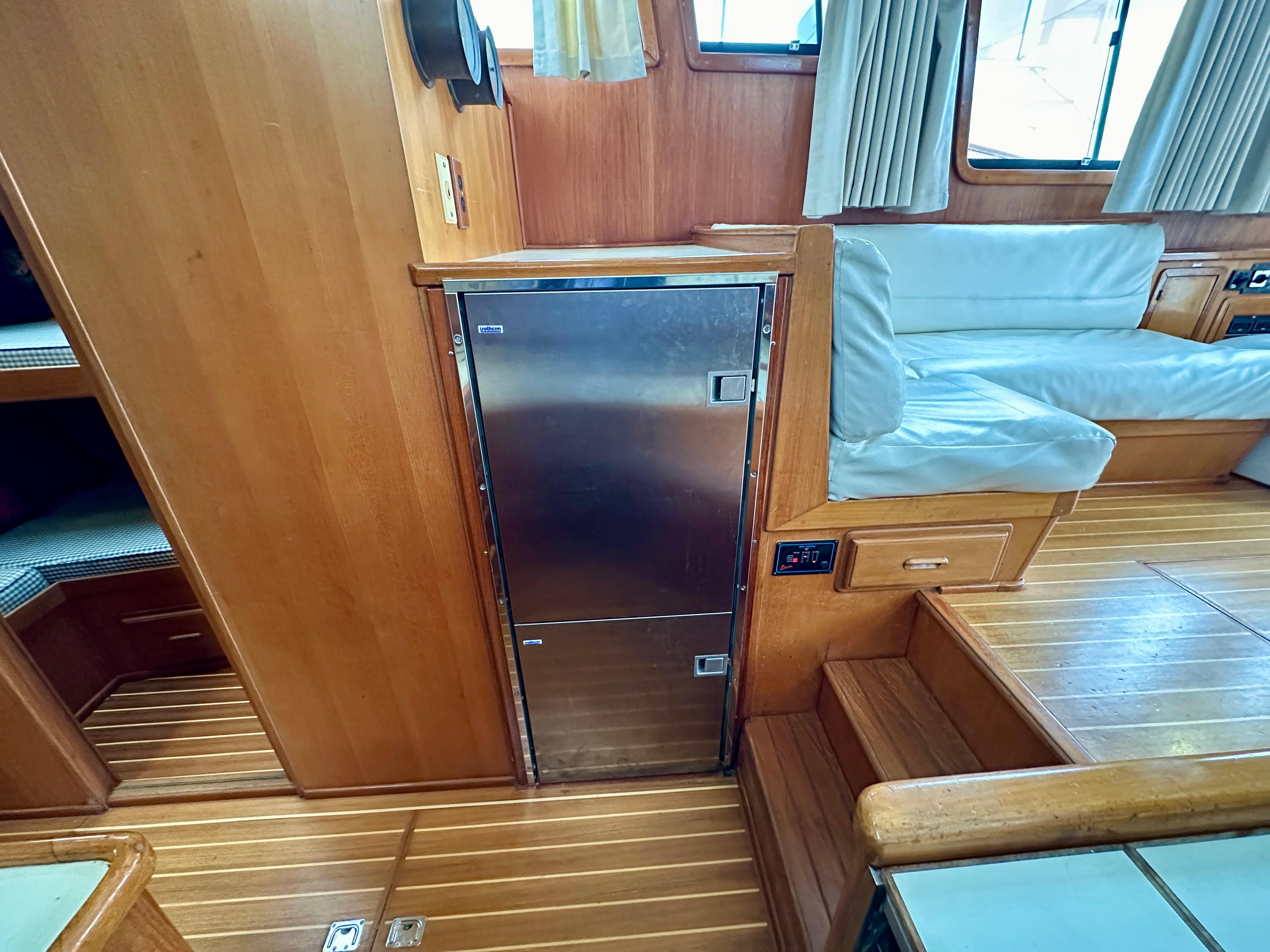 PREFERRED OFFICE - 42' 1989 Mikelson Sportfish