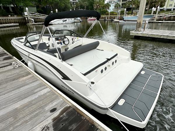 20' Bayliner, Listing Number 100916363, - Photo No. 2