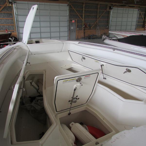 28' Boston Whaler, Listing Number 100874342, - Photo No. 33