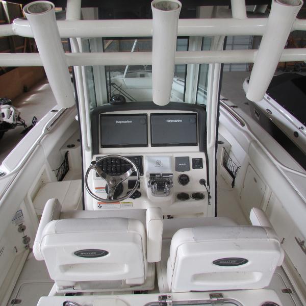 28' Boston Whaler, Listing Number 100874342, - Photo No. 12
