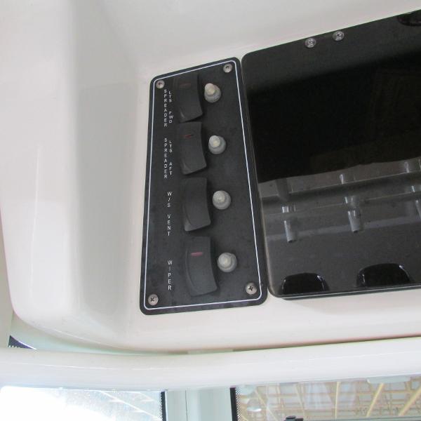 28' Boston Whaler, Listing Number 100874342, - Photo No. 34