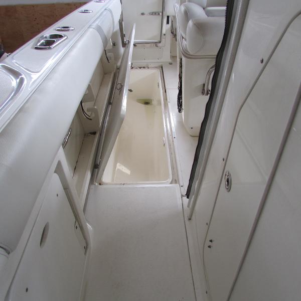 28' Boston Whaler, Listing Number 100874342, Image No. 37