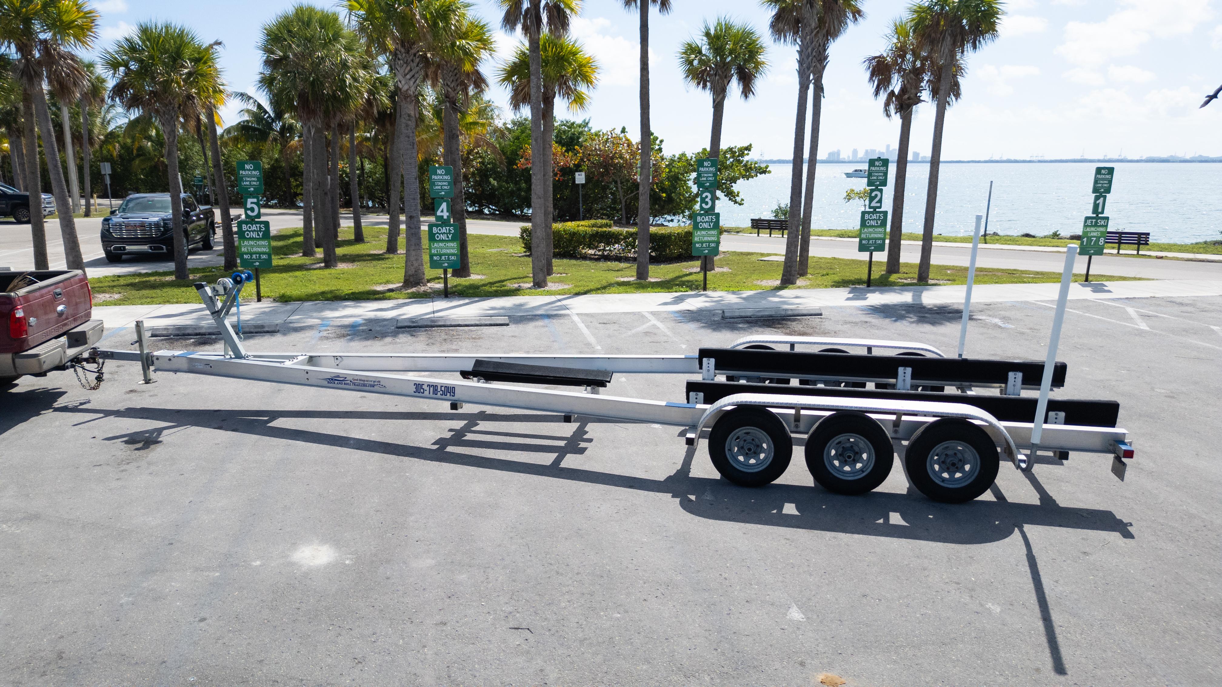 2019-century-3200-center-console-power-9829757-20250606102813095-1_XLARGE