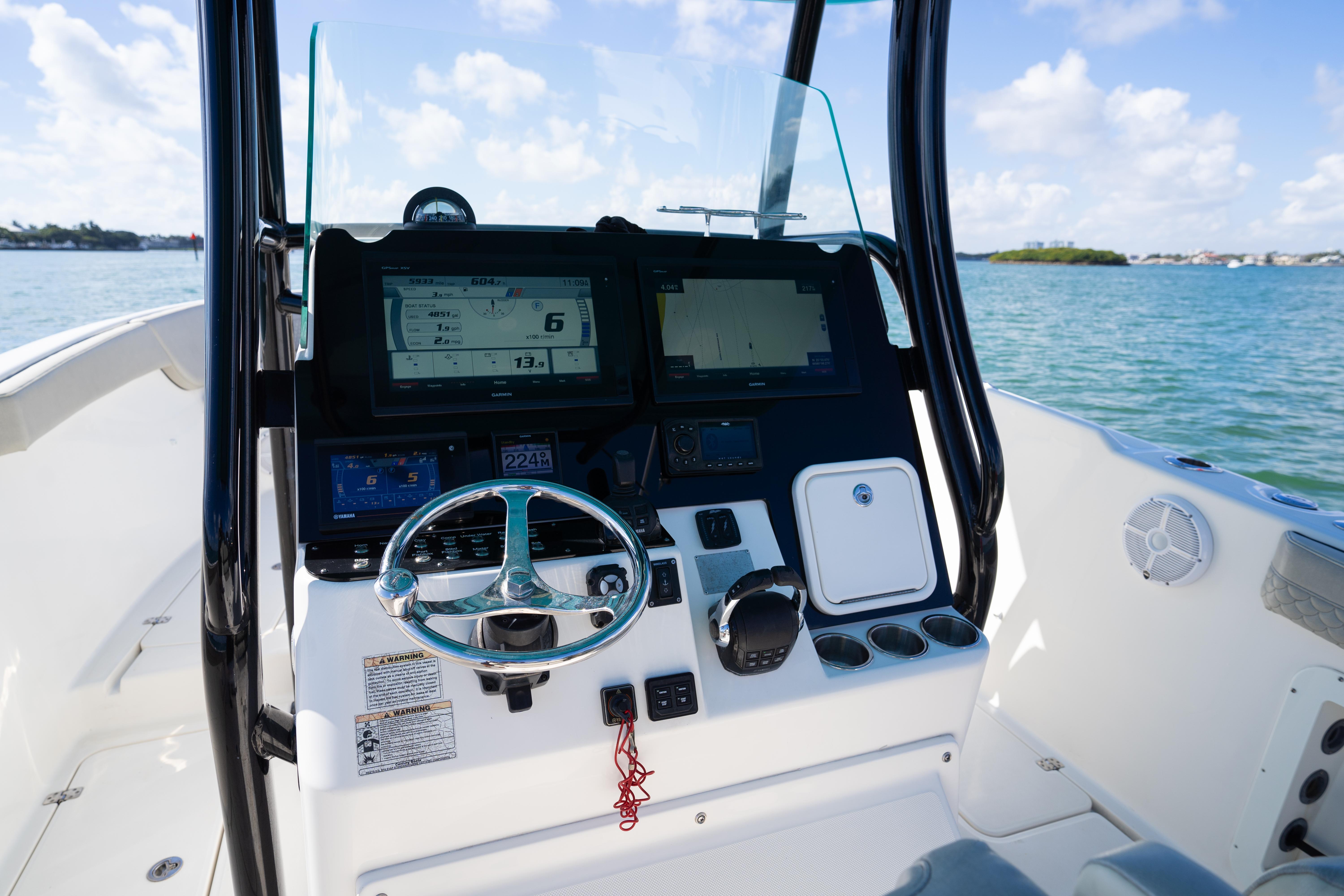 2019-century-3200-center-console-power-9829757-20250606103311924-1_XLARGE
