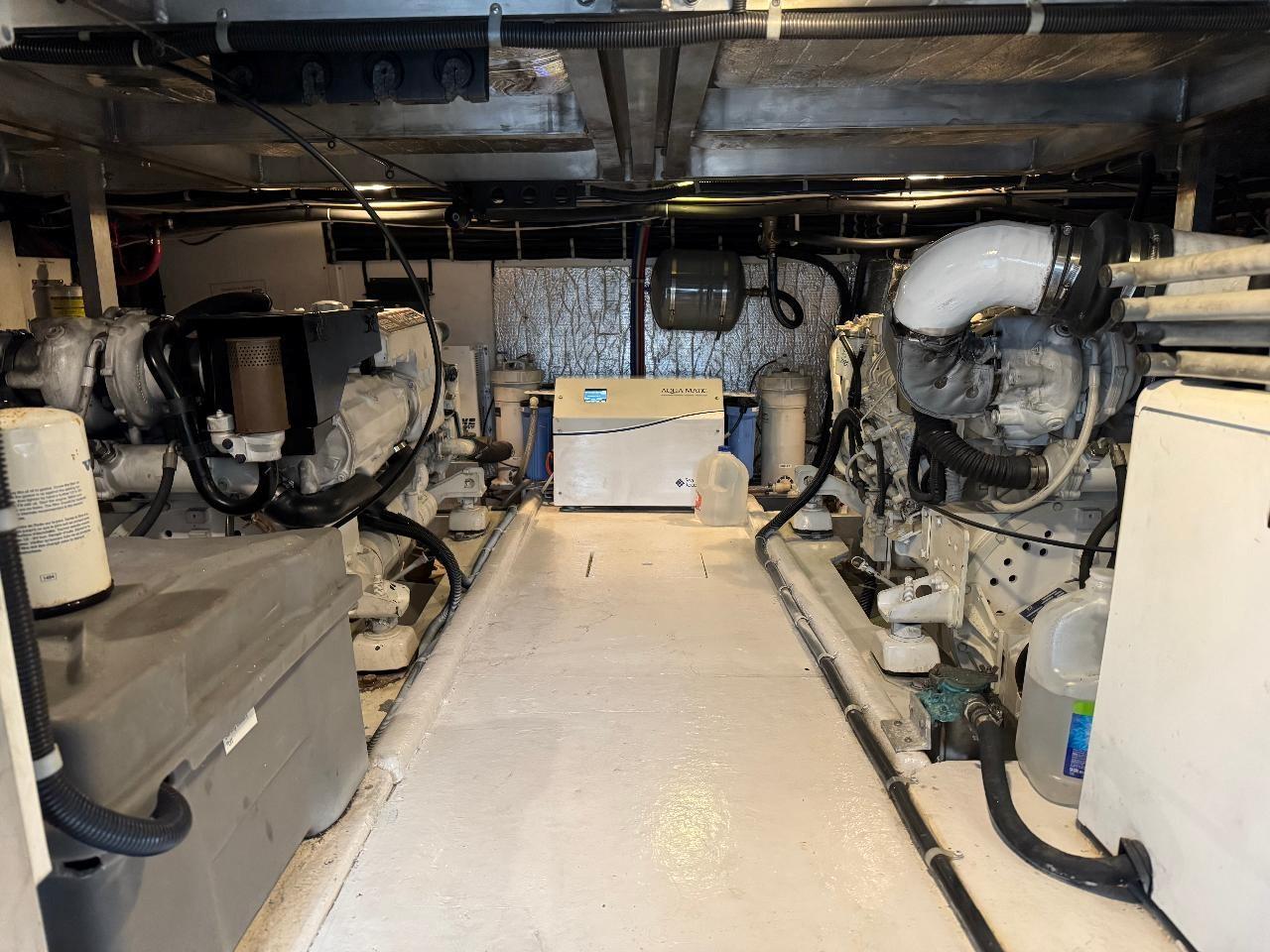 2004 Navigator 4400 Classic #TBBH44C27 inventory image at Sun Country Yachts, South Lake Union (Seattle) 2004 Navigator 4400 Classic #TBBH44C27 inventory image at Sun Country Yachts, South Lake Union (Seattle)