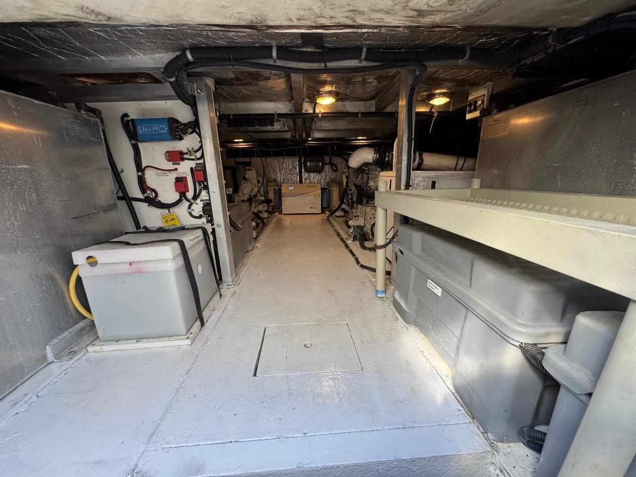 2004 Navigator 4400 Classic #TBBH44C27 inventory image at Sun Country Yachts, South Lake Union (Seattle) 2004 Navigator 4400 Classic #TBBH44C27 inventory image at Sun Country Yachts, South Lake Union (Seattle)