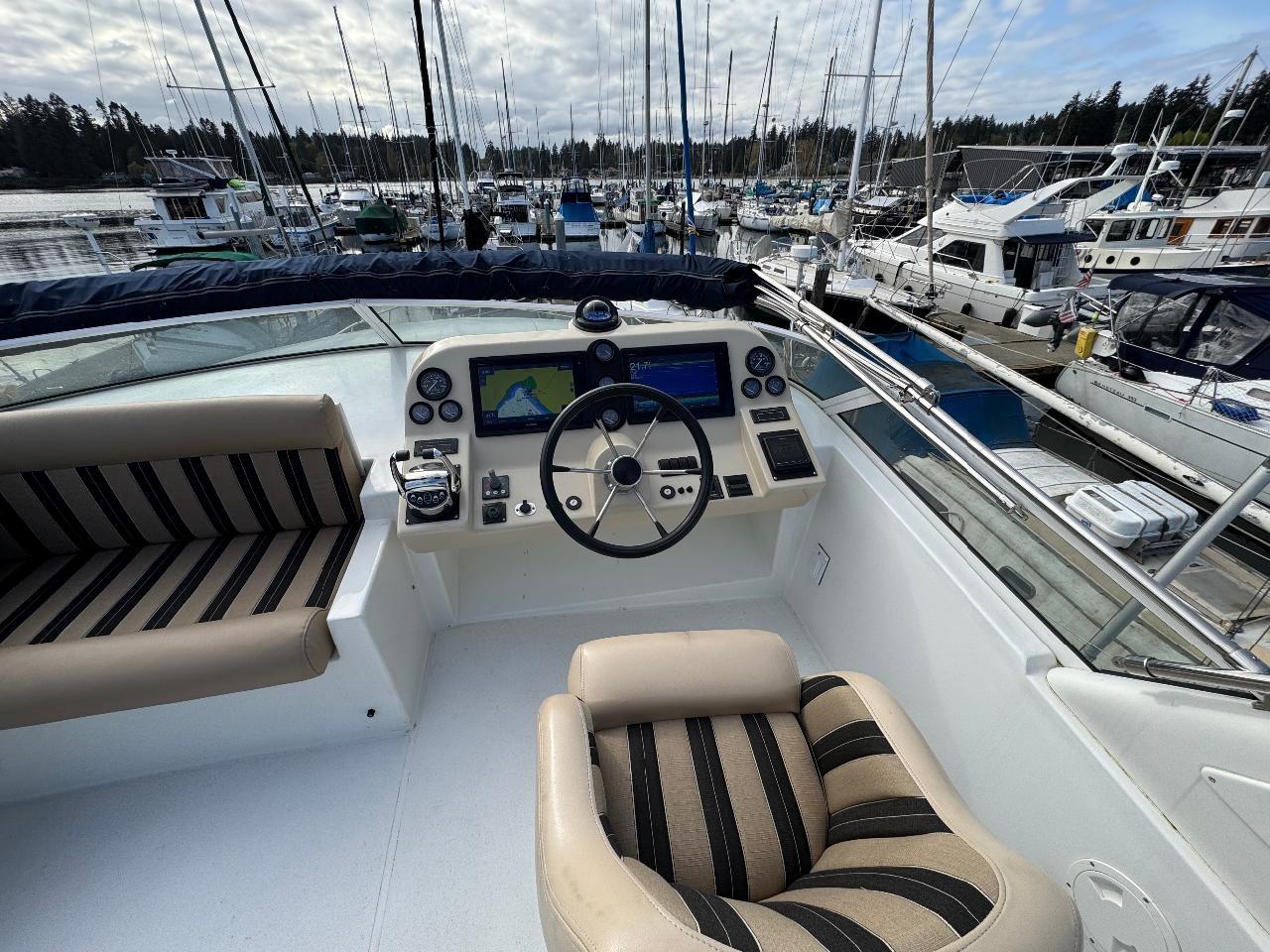 2004 Navigator 4400 Classic #TBBH44C27 inventory image at Sun Country Yachts, South Lake Union (Seattle) 2004 Navigator 4400 Classic #TBBH44C27 inventory image at Sun Country Yachts, South Lake Union (Seattle)