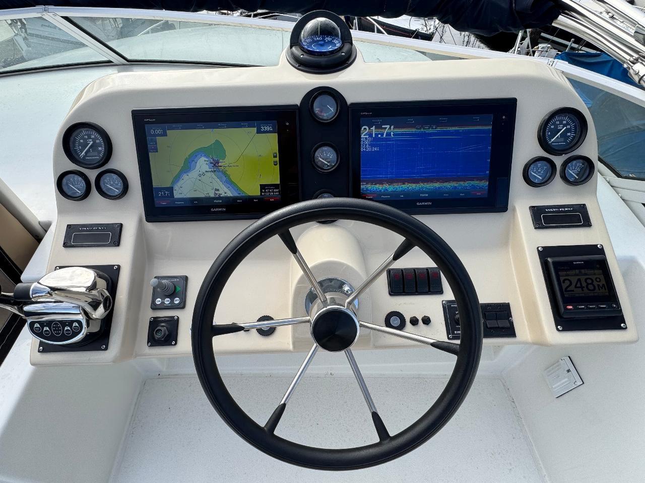 2004 Navigator 4400 Classic #TBBH44C27 inventory image at Sun Country Yachts, South Lake Union (Seattle) 2004 Navigator 4400 Classic #TBBH44C27 inventory image at Sun Country Yachts, South Lake Union (Seattle)