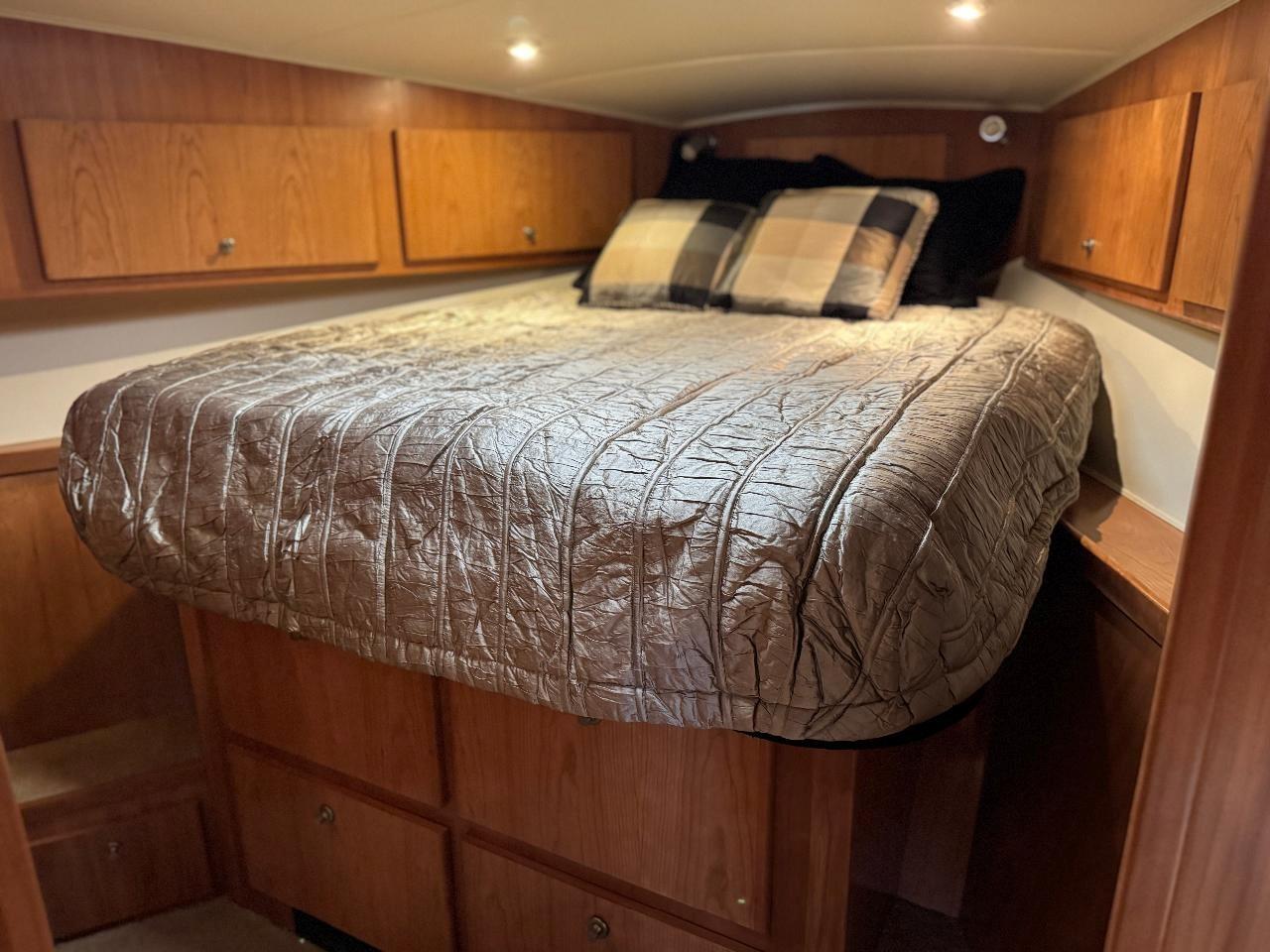 2004 Navigator 4400 Classic #TBBH44C27 inventory image at Sun Country Yachts, South Lake Union (Seattle) 2004 Navigator 4400 Classic #TBBH44C27 inventory image at Sun Country Yachts, South Lake Union (Seattle)