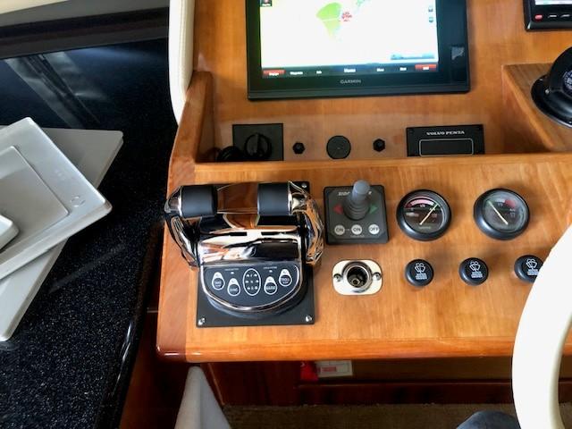 2004 Navigator 4400 Classic #TBBH44C27 inventory image at Sun Country Yachts, South Lake Union (Seattle) 2004 Navigator 4400 Classic #TBBH44C27 inventory image at Sun Country Yachts, South Lake Union (Seattle)