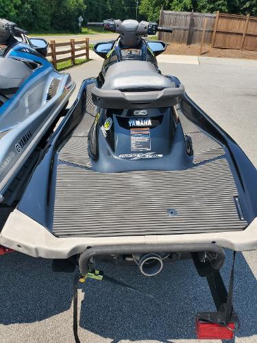 2015 Yamaha boat for sale, model of the boat is VX Deluxe & Image # 4 of 8