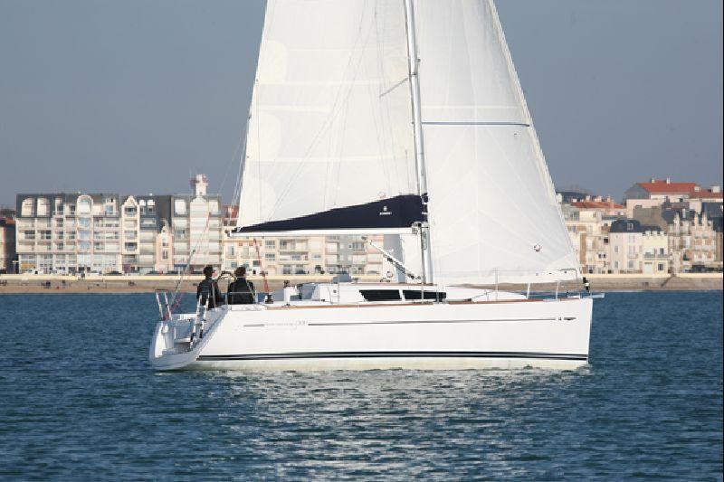 Image of 2011 Jeanneau Sun Odyssey 33i