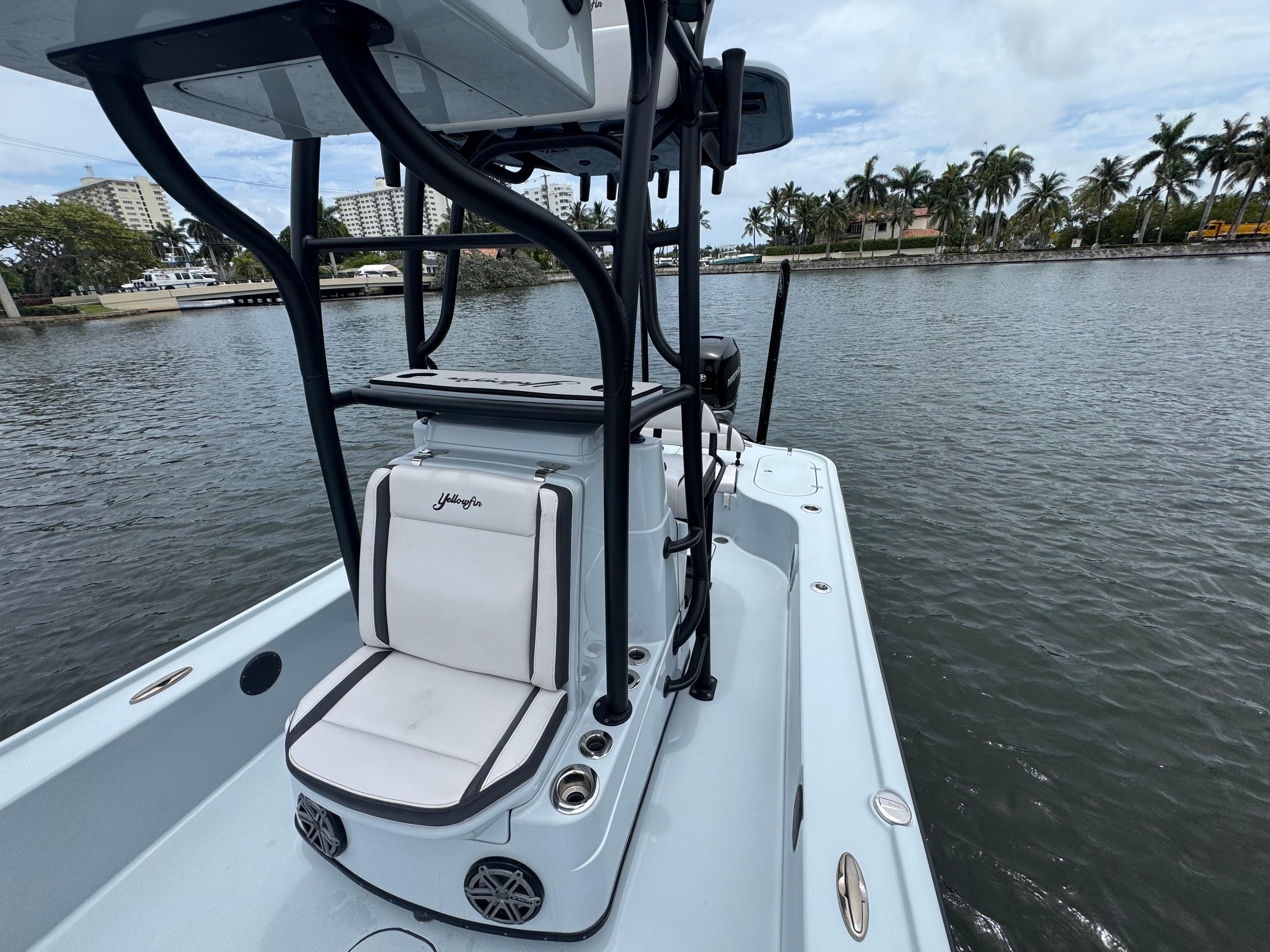 Boat image 19