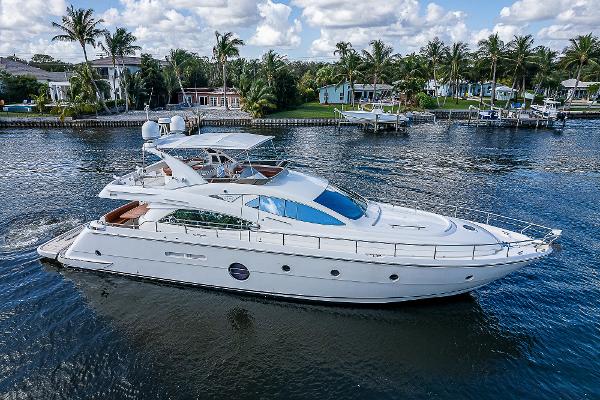 Photo of 2009 Aicon 64'