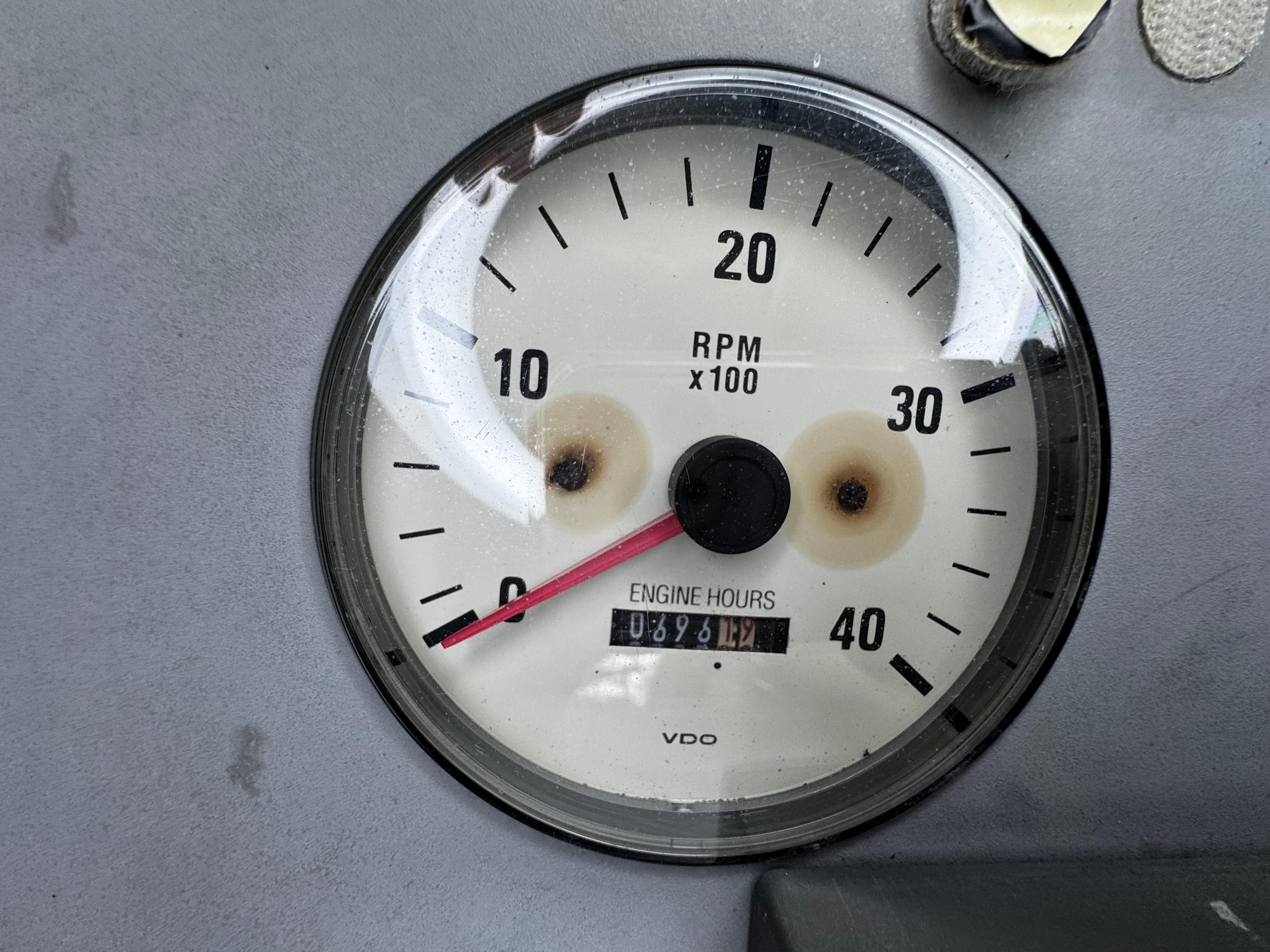 2001-formula-40-pc--power-9759782-20250426104641723-1_XLARGE