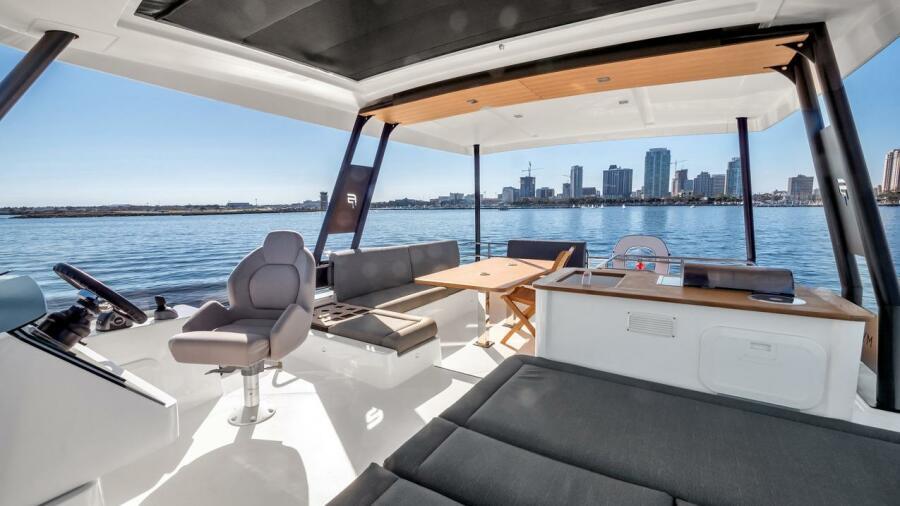 Flybridge