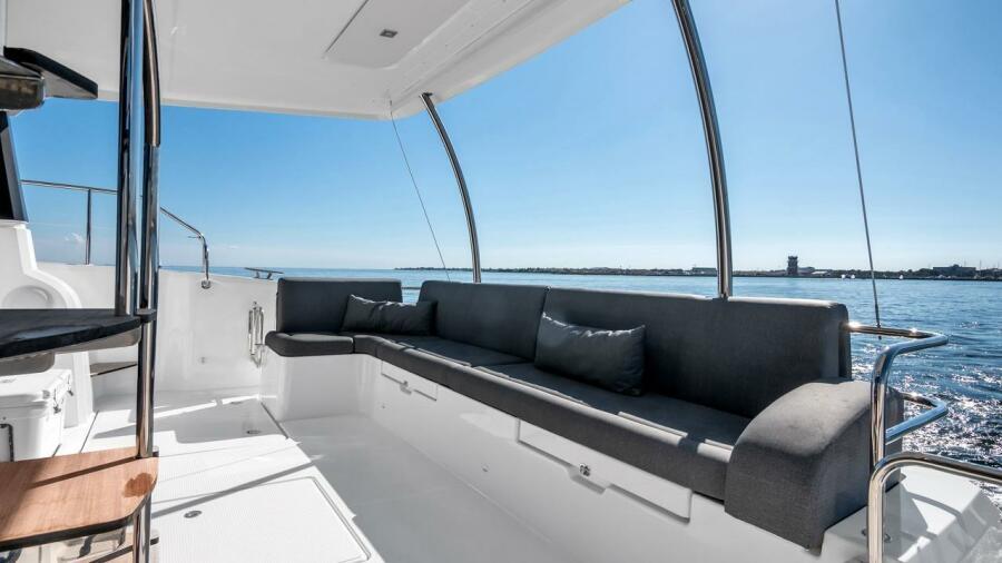 Aft Deck Seating