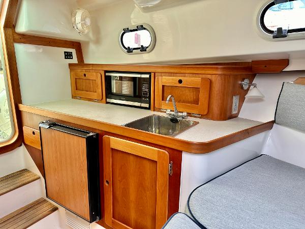 32' Hunt Yachts, Listing Number 100916772, - Photo No. 25